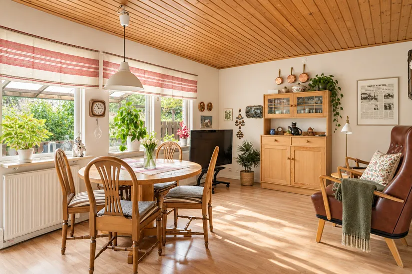 Radhus, Mossvägen 28, Fullersta, Huddinge