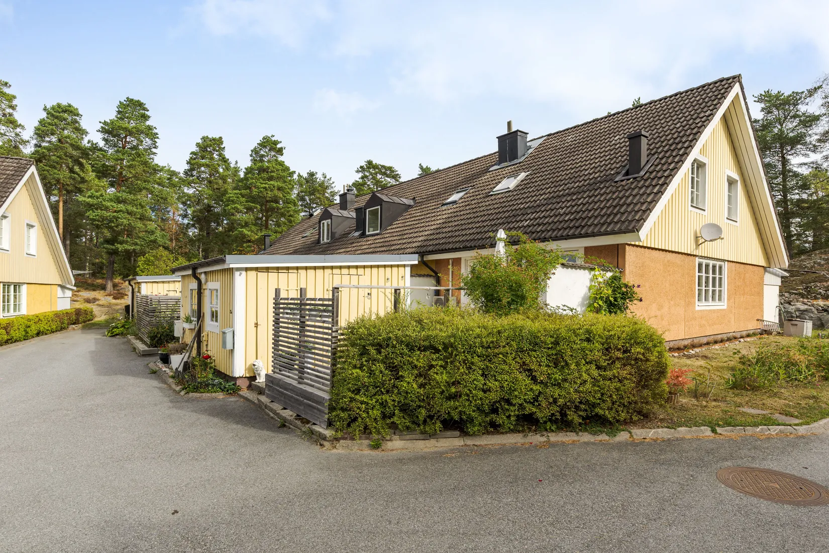 Radhus, Tranbärsstigen 25A, Strängnäs