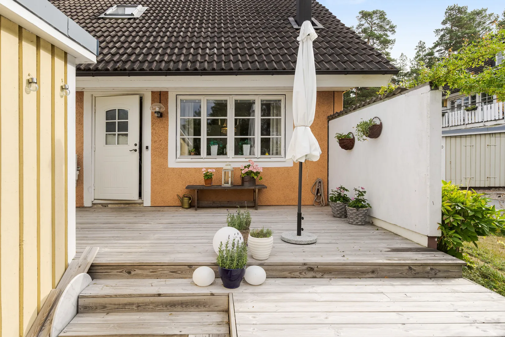 Radhus, Tranbärsstigen 25A, Strängnäs