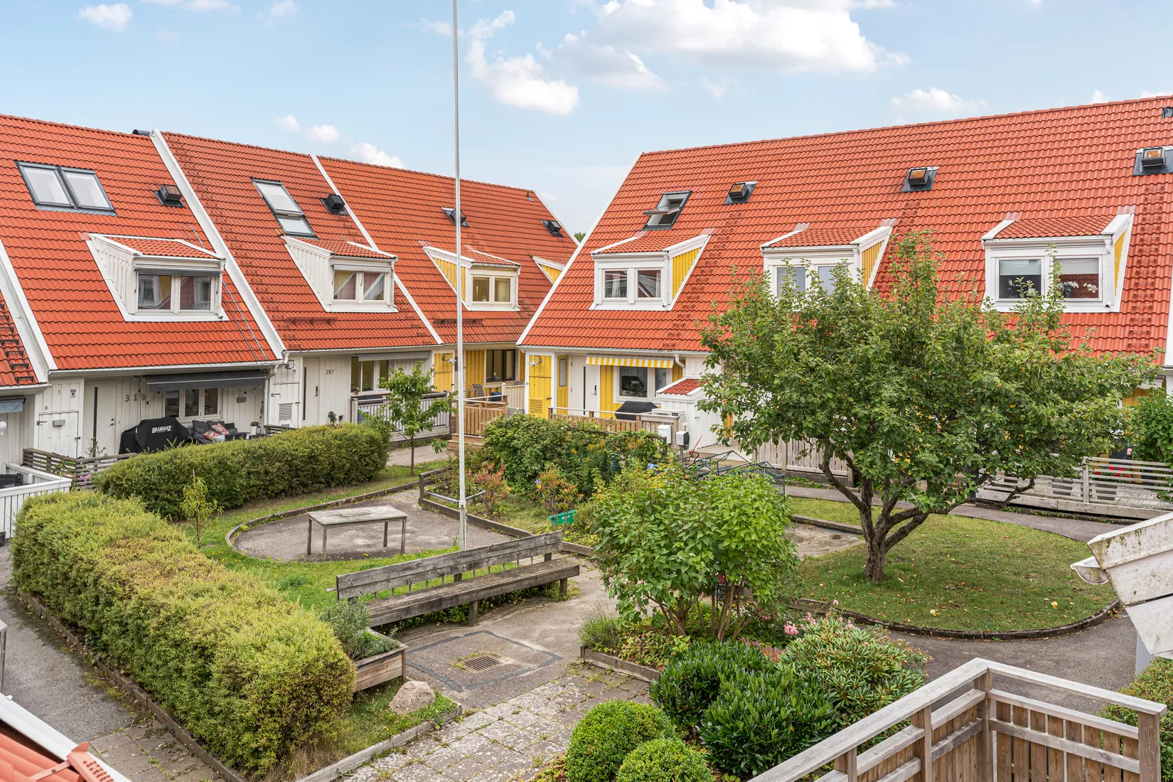 Radhus, Sisjövägen 295, Sisjön, Göteborg