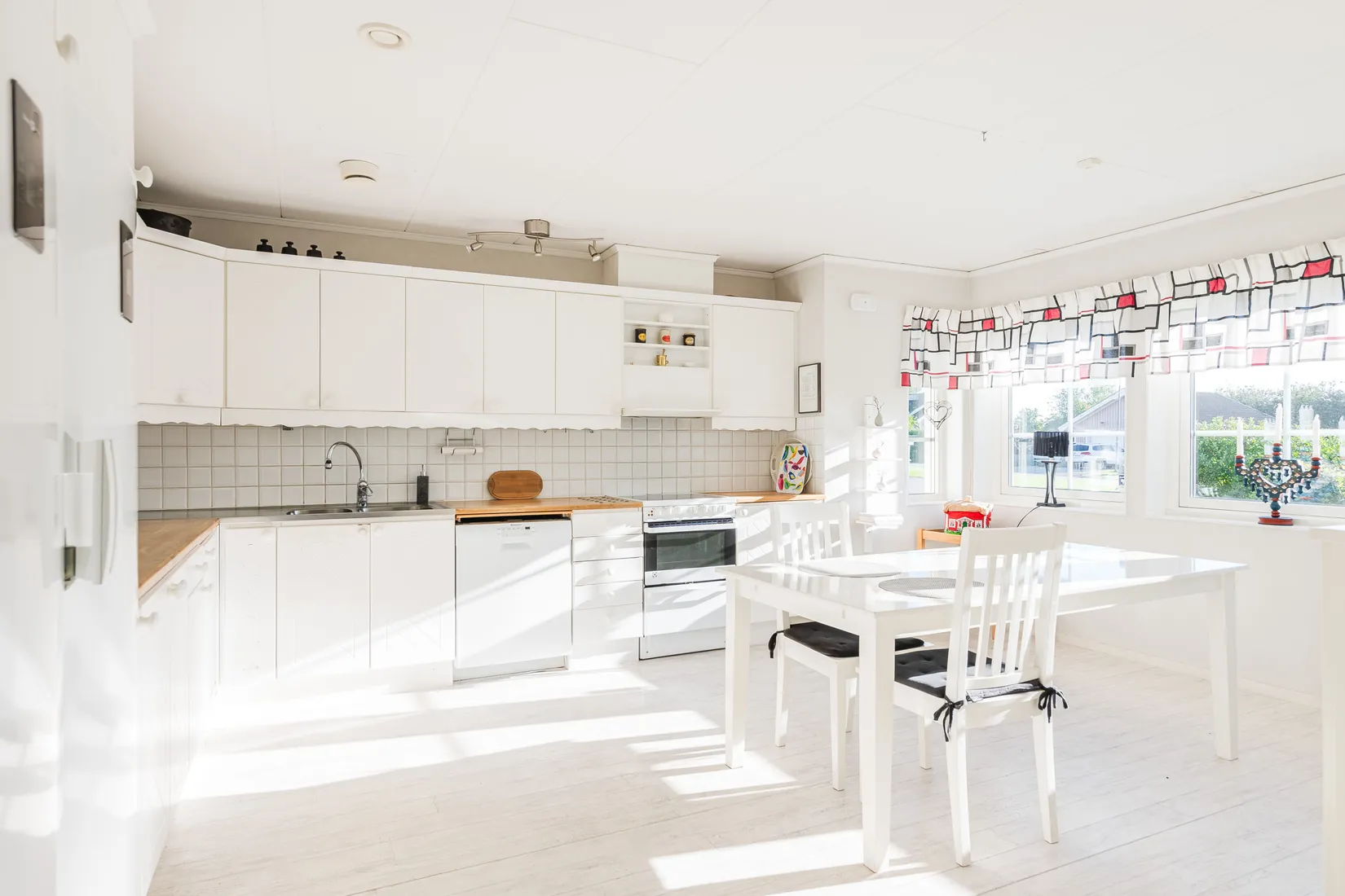 Villa, Kaprifolvägen 1, Söråker, Timrå