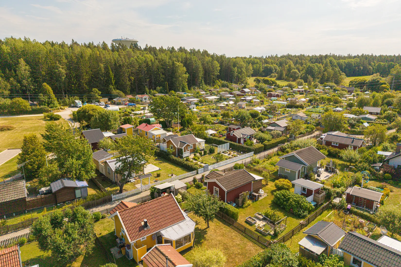 Fritidshus, Vaxmyra kolonistuga nr 57, Runby, Upplands Väsby