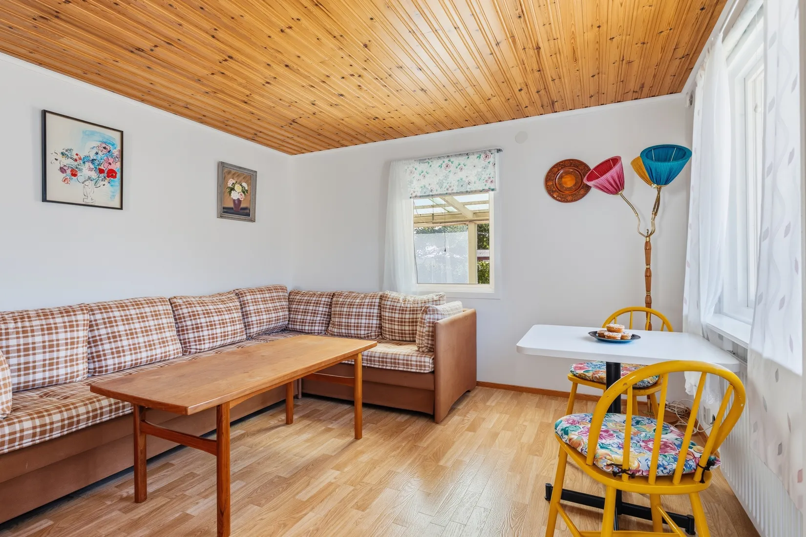 Fritidshus, Vaxmyra kolonistuga nr 57, Runby, Upplands Väsby