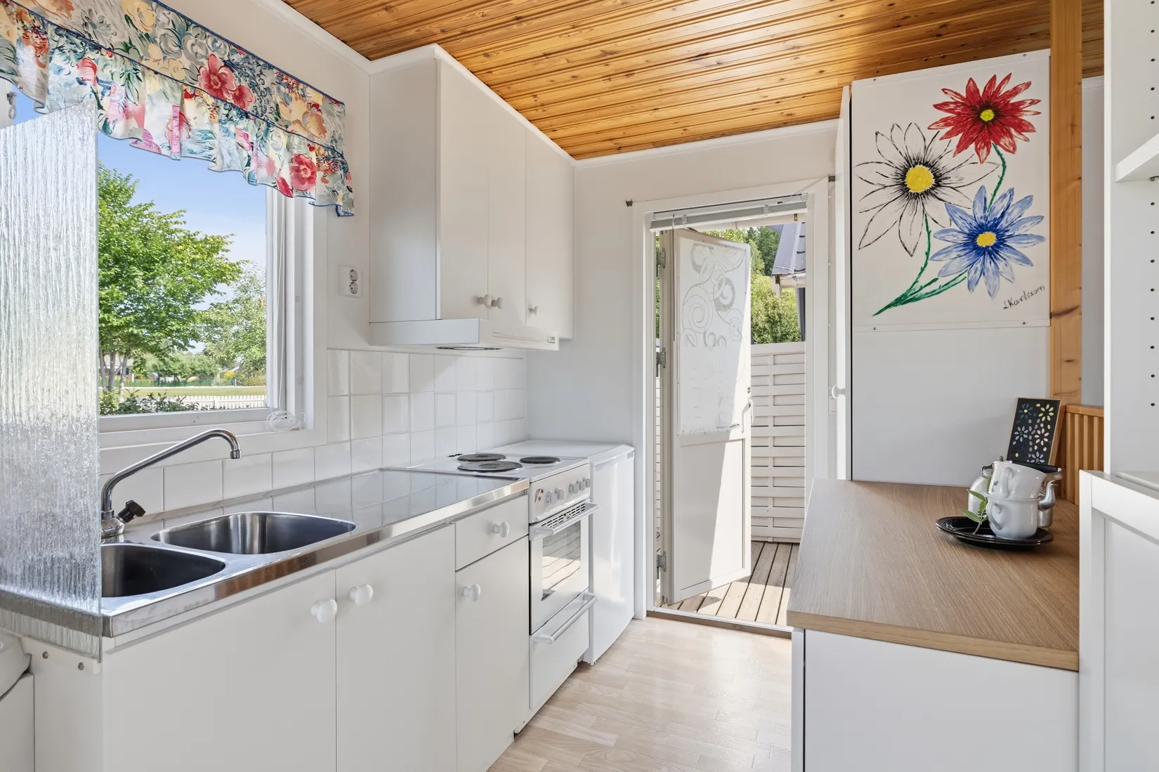 Fritidshus, Vaxmyra kolonistuga nr 57, Runby, Upplands Väsby