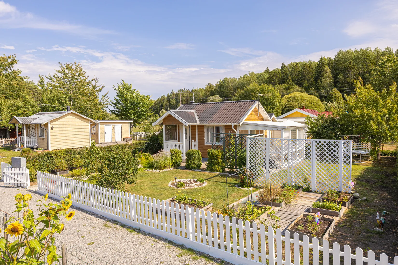 Fritidshus, Vaxmyra kolonistuga nr 57, Runby, Upplands Väsby