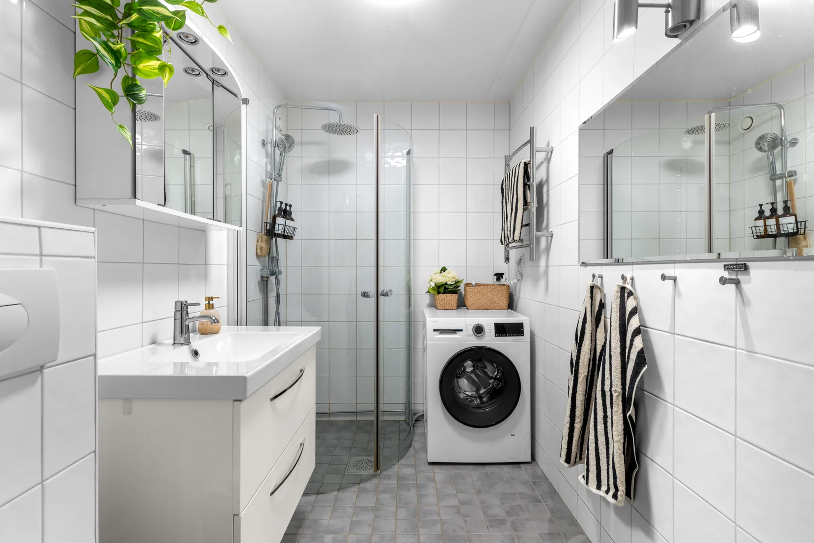 Bostadsrätt, Vinkelhaksvägen 17, Älta Hedvigslund, Nacka