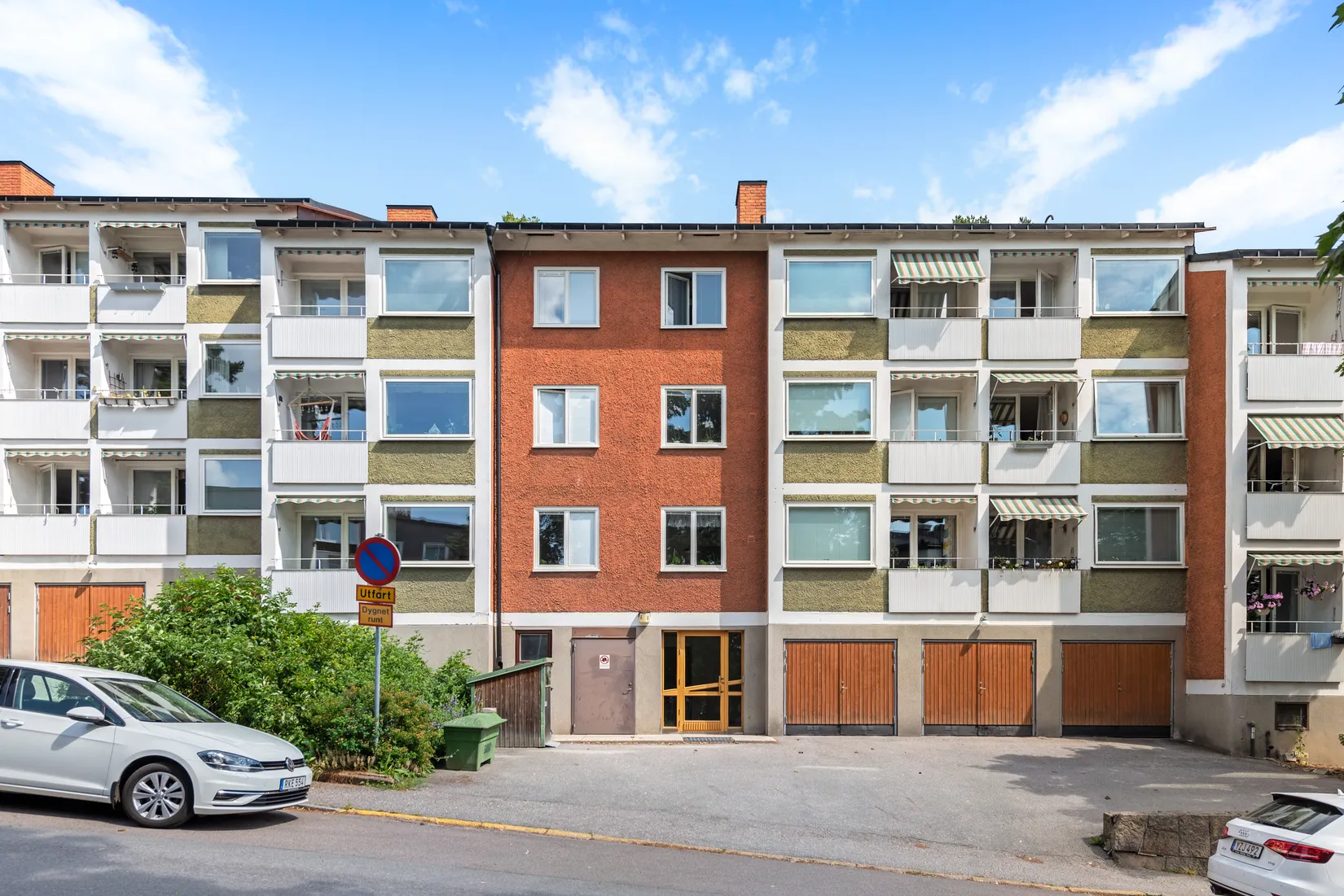 Bostadsrätt, Örnstigen 6, högst upp i huset, Näsbypark, Täby
