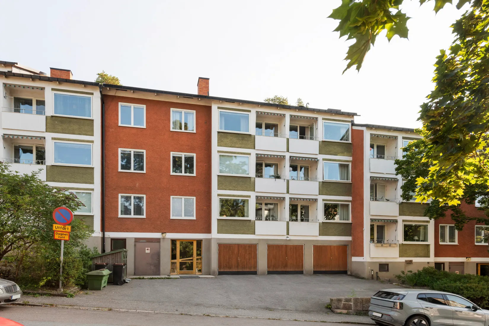 Bostadsrätt, Örnstigen 6, högst upp i huset, Näsbypark, Täby