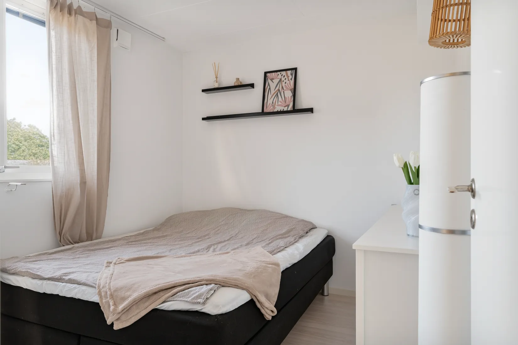 Radhus, Pojkarnas väg 44, Nyköping