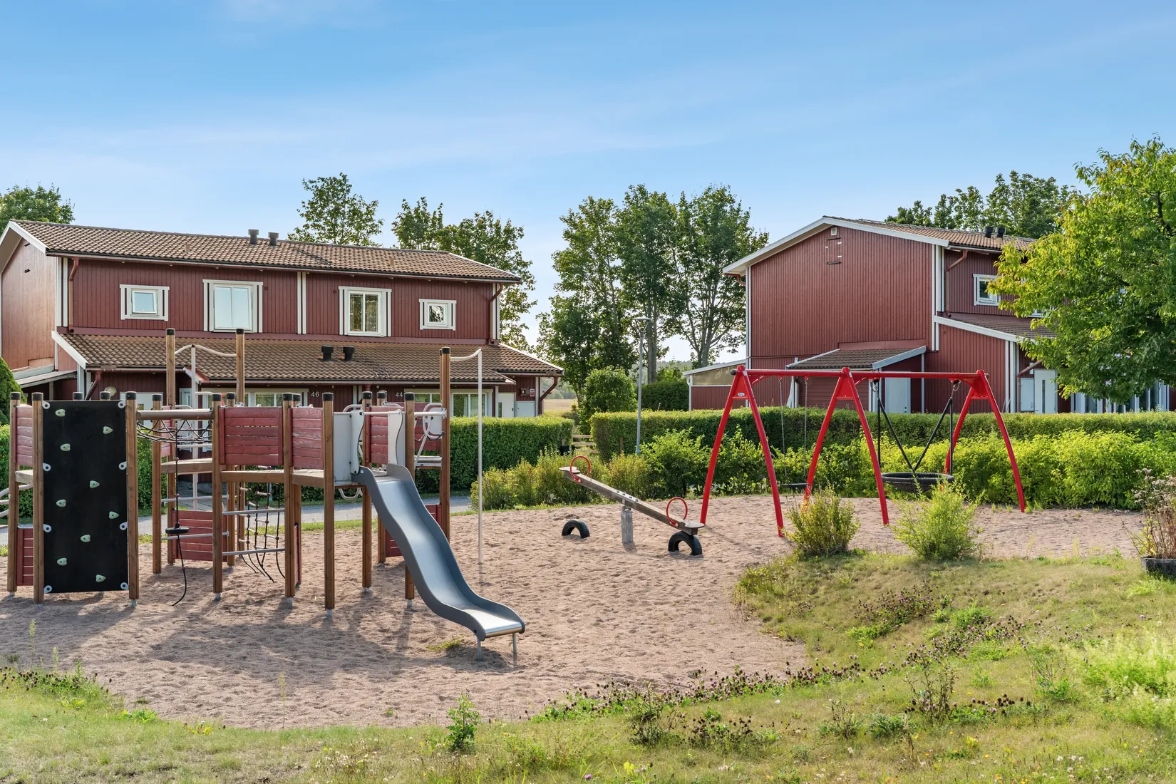Radhus, Pojkarnas väg 44, Nyköping