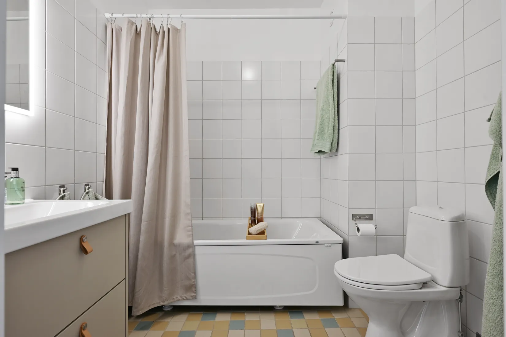 Radhus, Riksrådsgränd 3, Ekerö Gällstaö, Ekerö