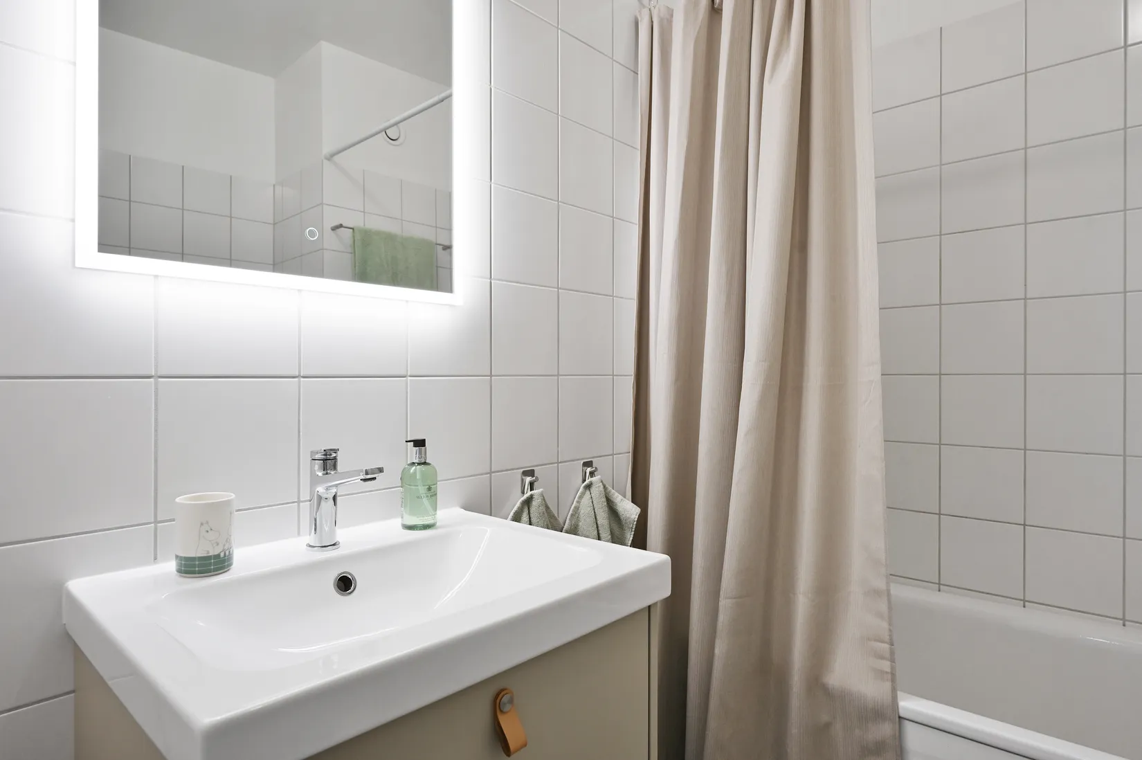 Radhus, Riksrådsgränd 3, Ekerö Gällstaö, Ekerö
