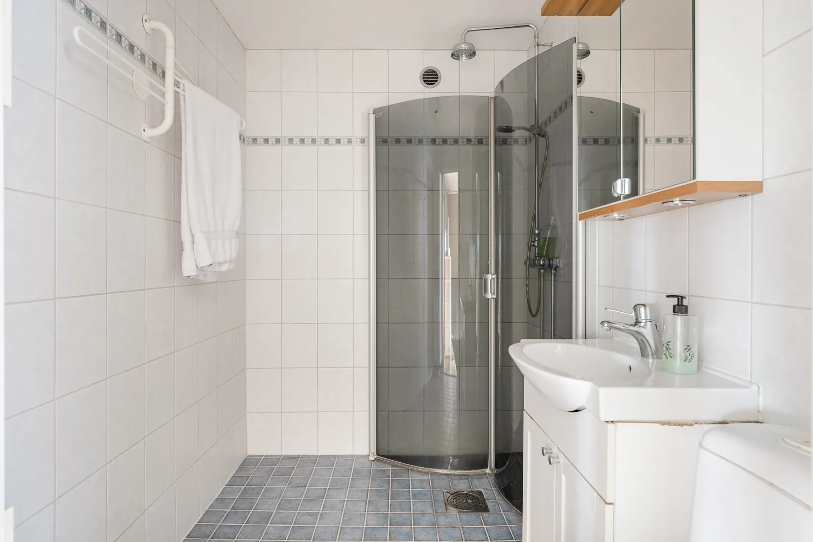 Radhus, Bällstavägen 25, Bällsta, Vallentuna