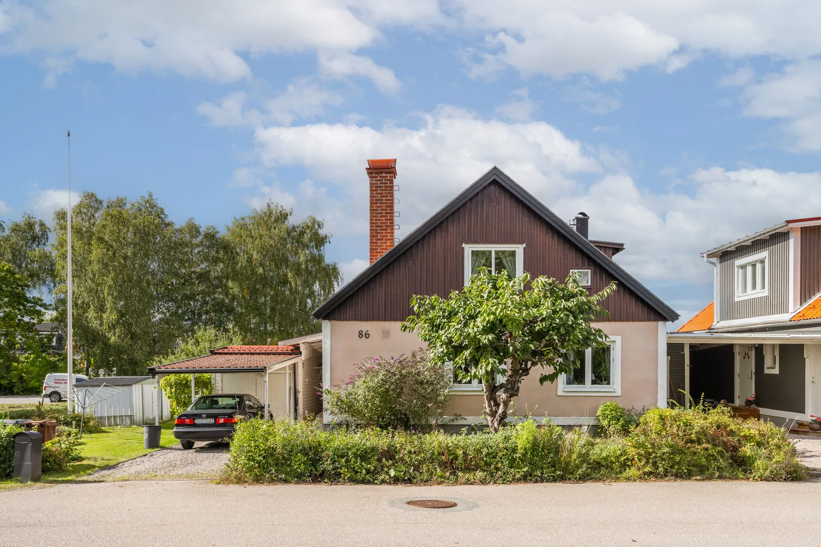 Radhus, SATURNUSVÄGEN 86, Österskär/Tuna, Österåker