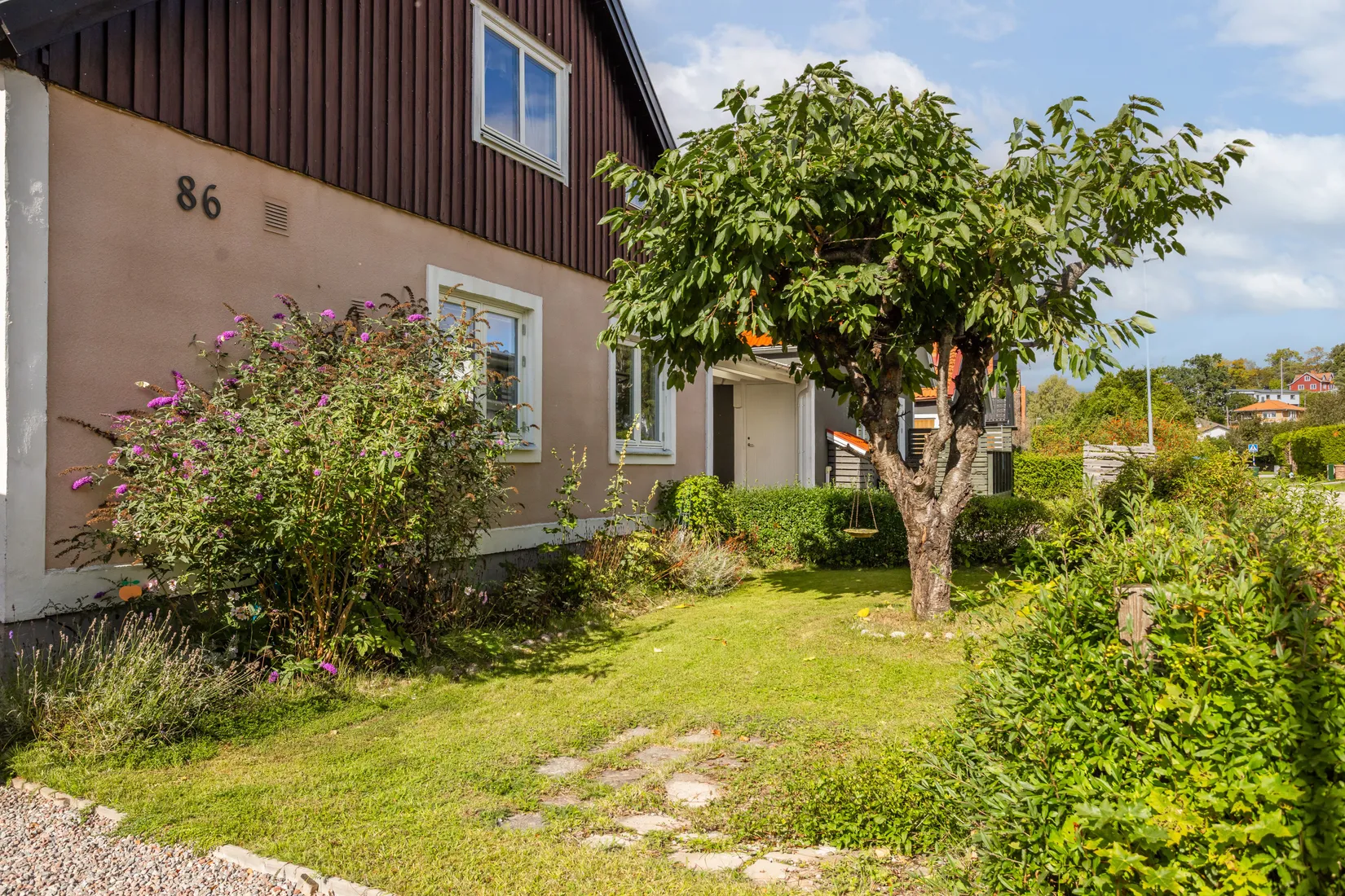 Radhus, SATURNUSVÄGEN 86, Österskär/Tuna, Österåker
