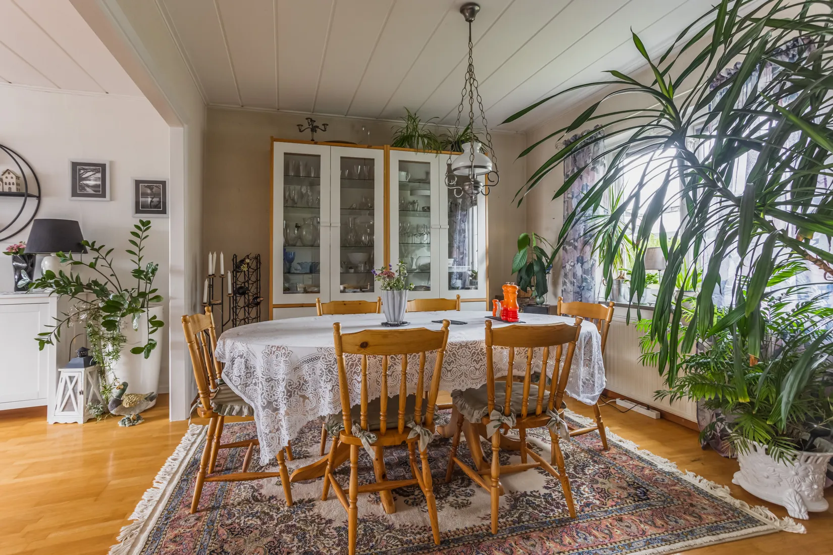 Radhus, SATURNUSVÄGEN 86, Österskär/Tuna, Österåker