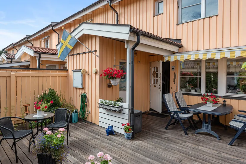 Radhus, Danastigen 26, Gribbylund, Täby