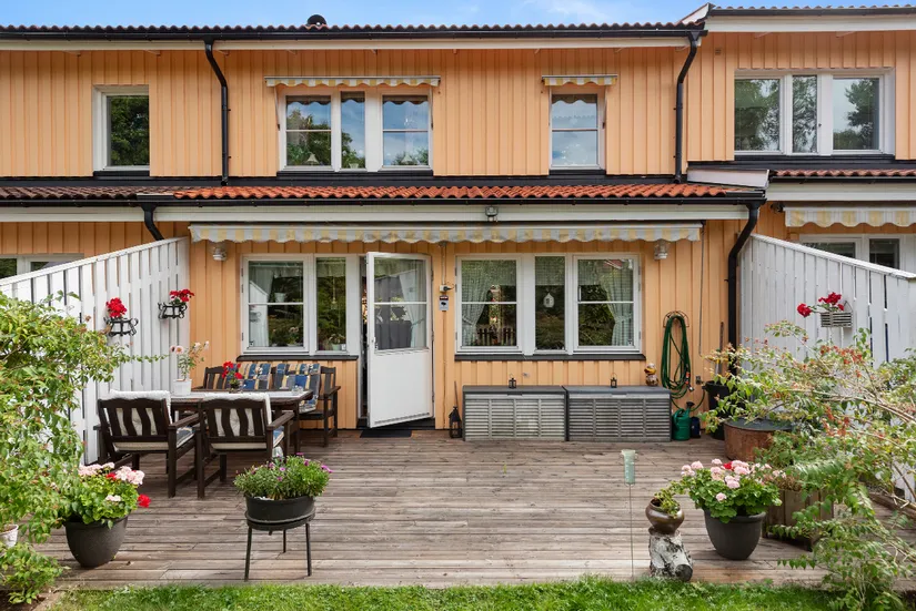 Radhus, Danastigen 26, Gribbylund, Täby