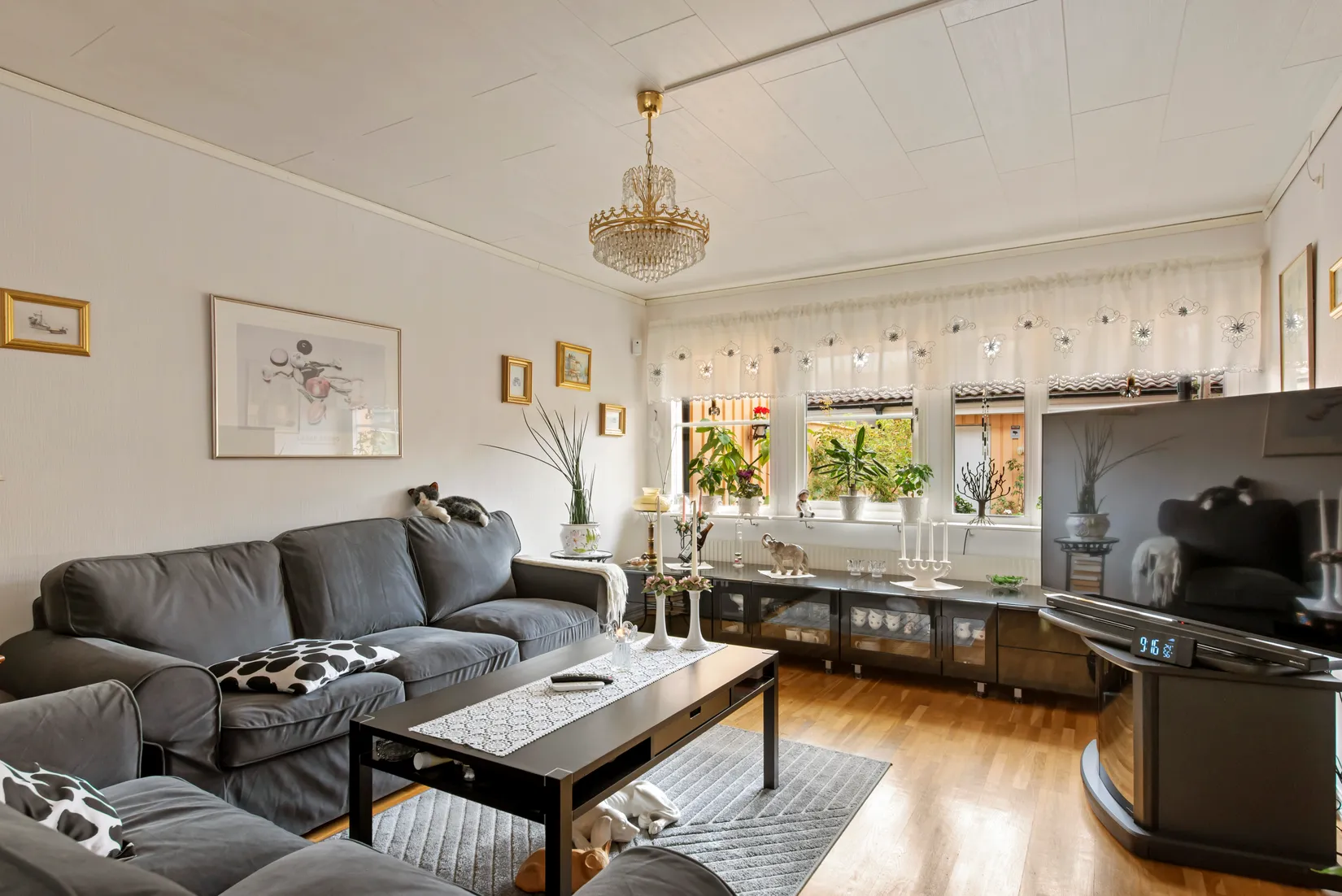 Radhus, Danastigen 26, Gribbylund, Täby