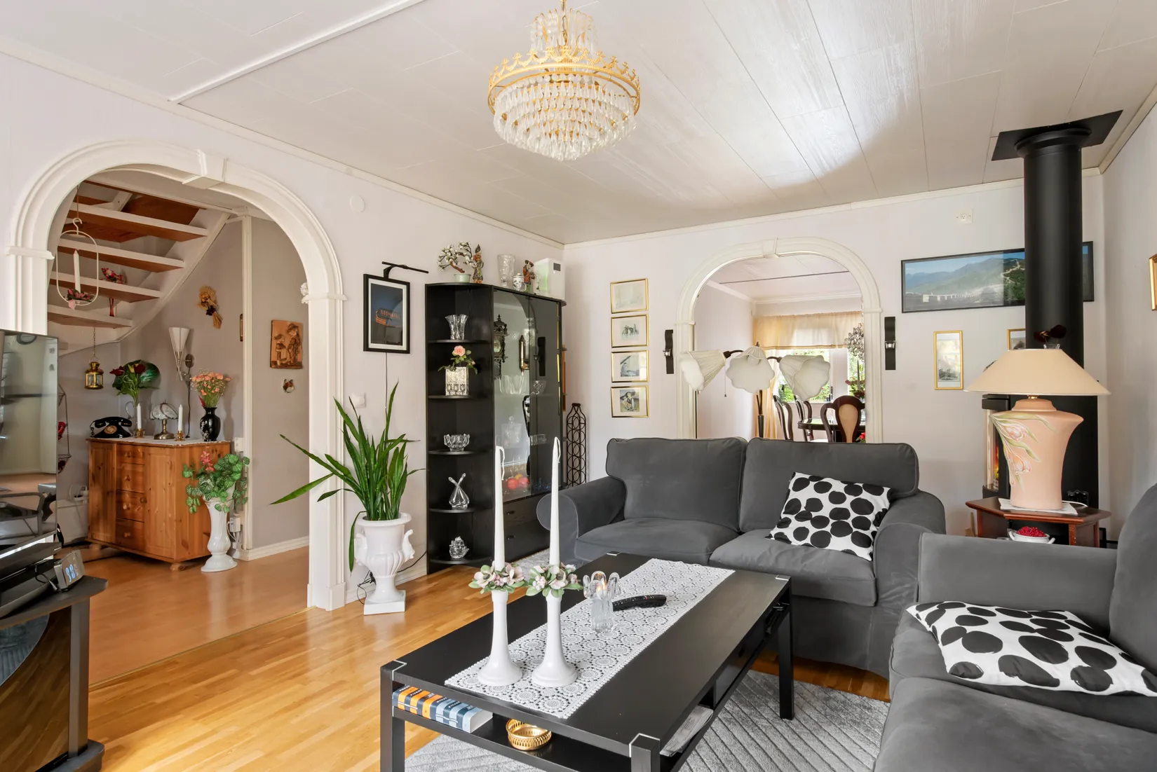 Radhus, Danastigen 26, Gribbylund, Täby