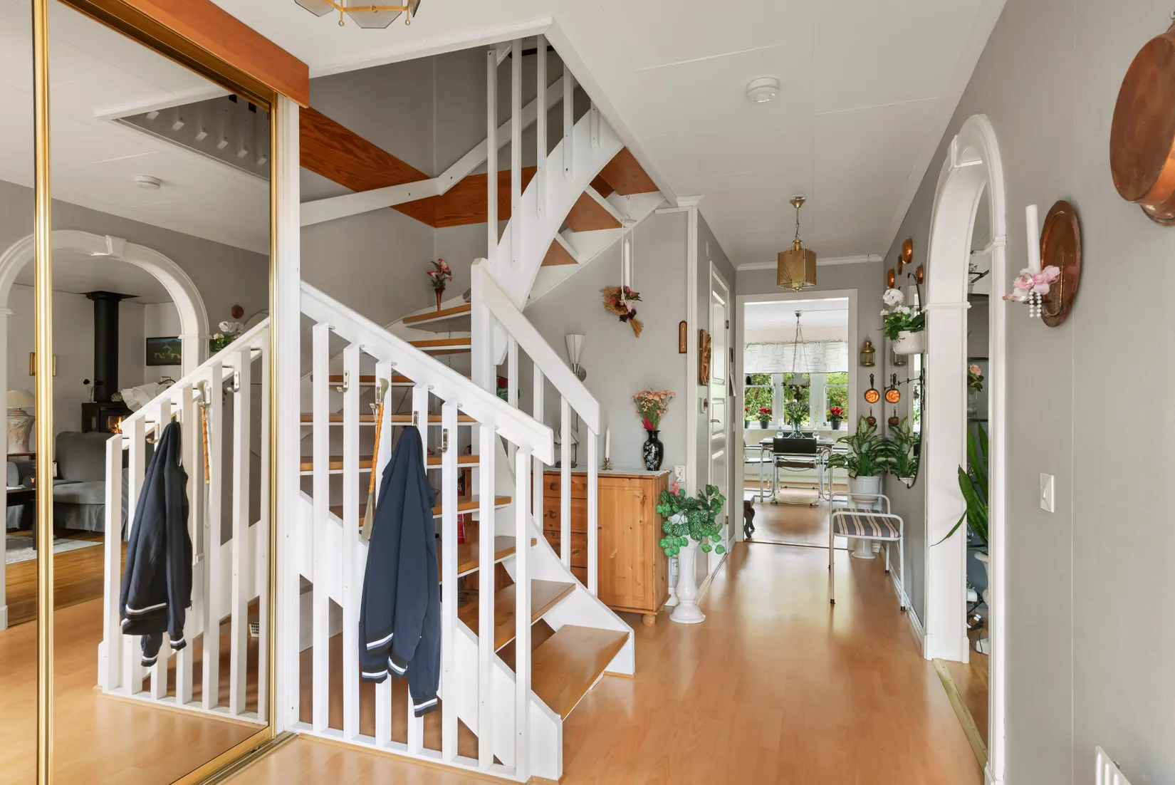 Radhus, Danastigen 26, Gribbylund, Täby