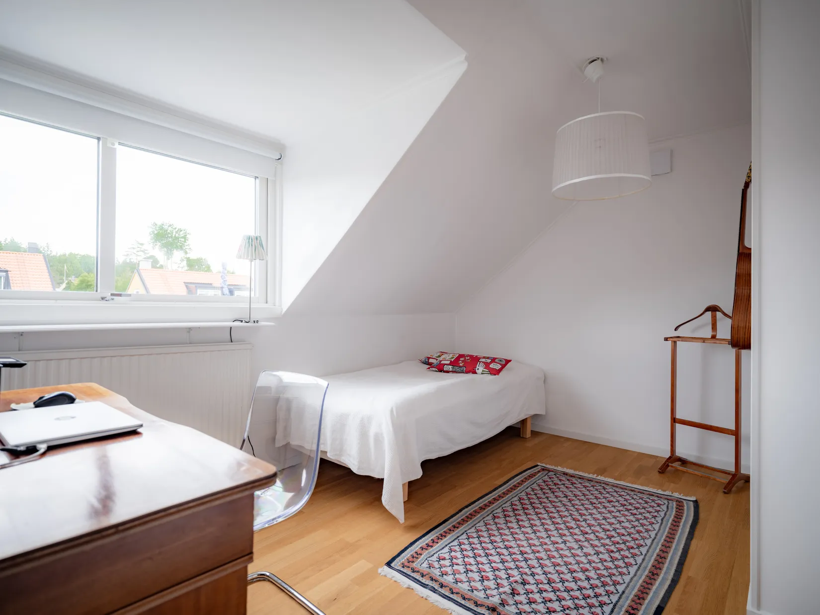 Radhus, Ladugårdsvägen 19, Ella Gård, Täby