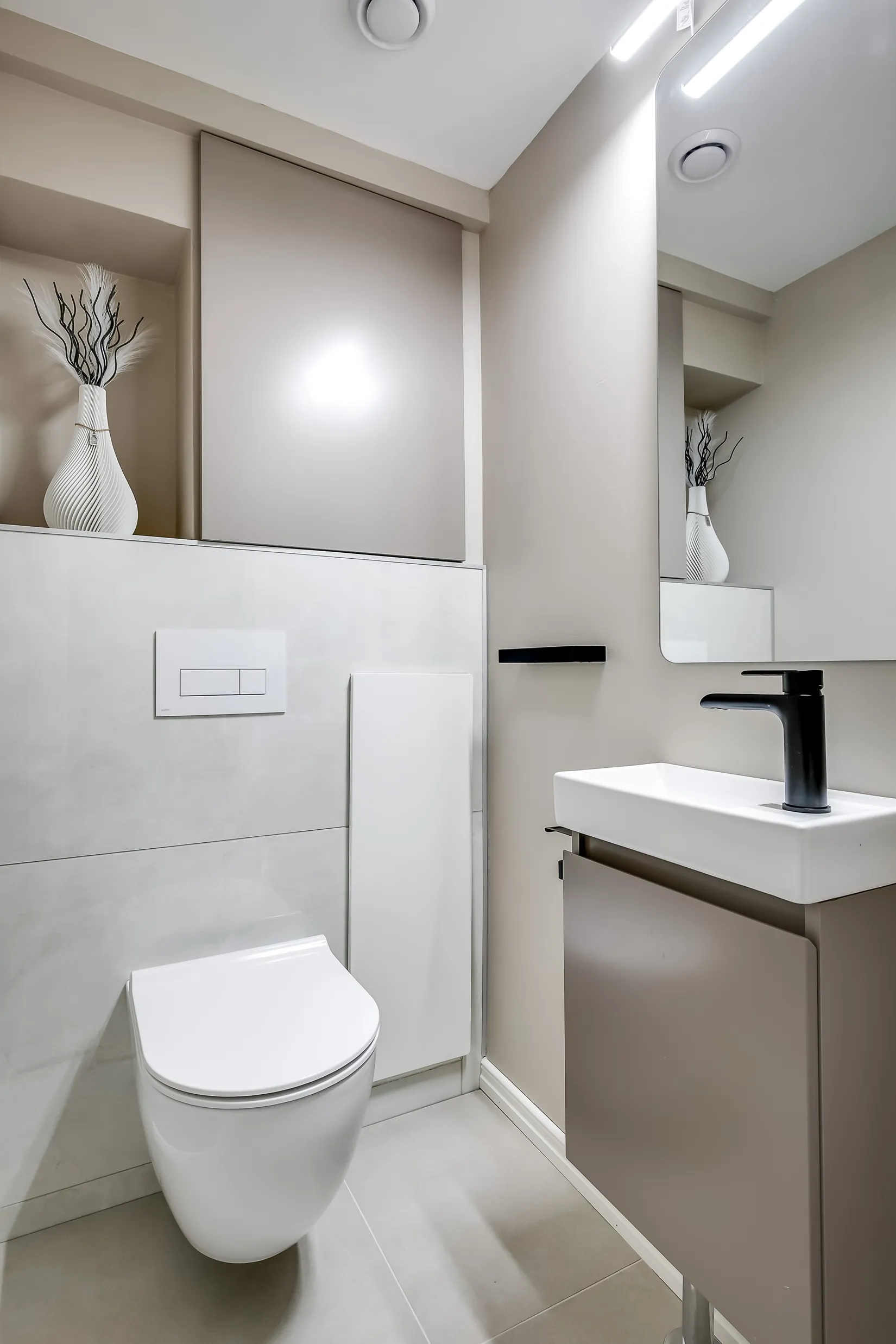 Radhus, Porslinsstigen 16, Brunna, Upplands-Bro