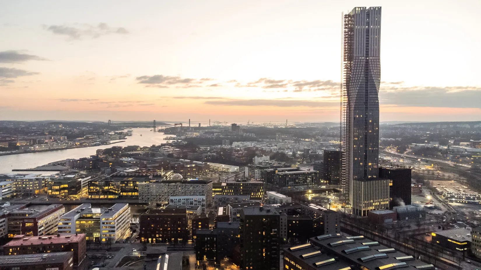 Bostadsrätt, Lodjursstråket 1 (Karlatornet vån 64), Lindholmen, Göteborg