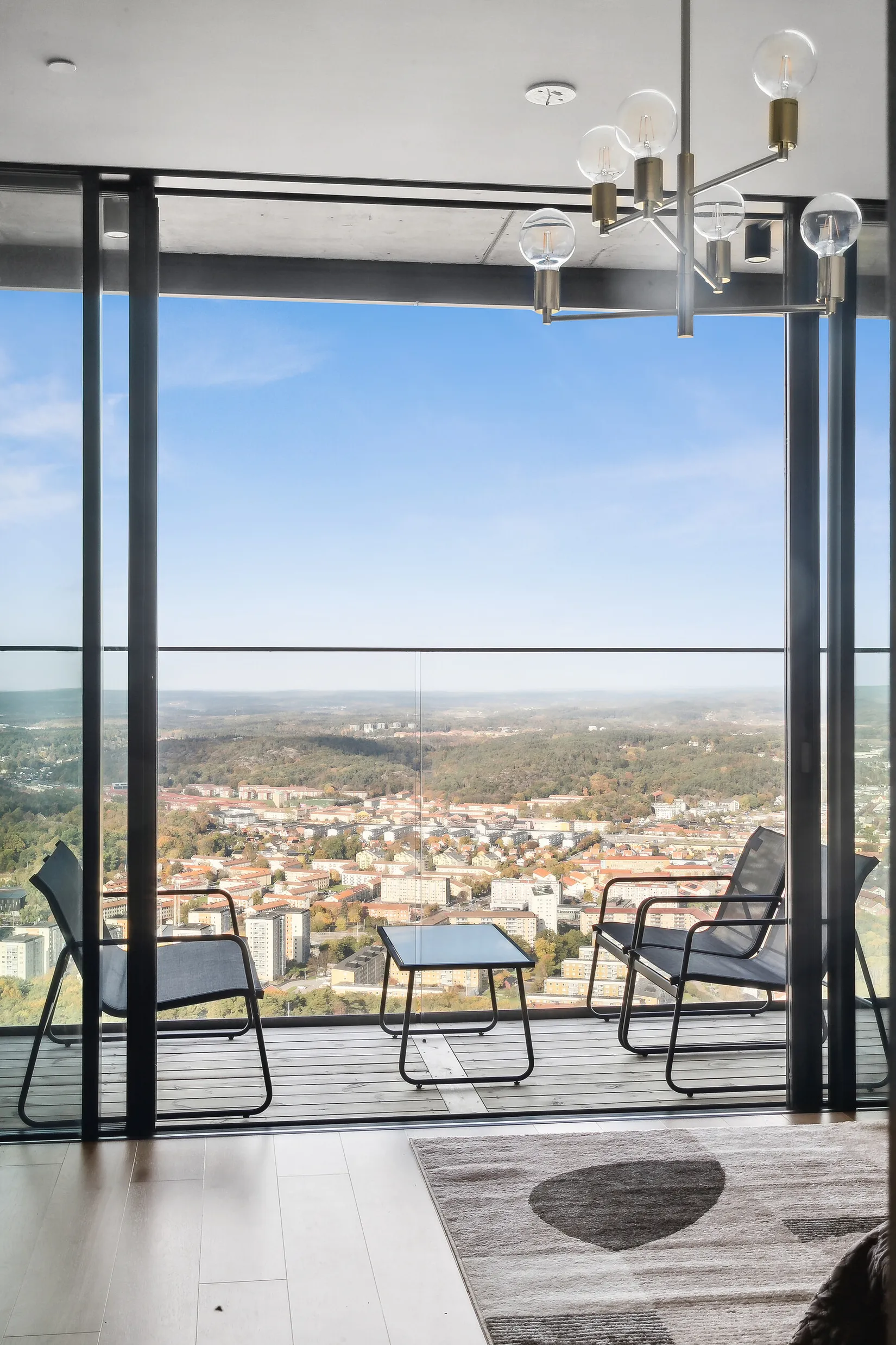 Bostadsrätt, Lodjursstråket 1 (Karlatornet vån 64), Lindholmen, Göteborg