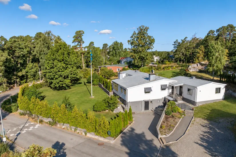 Villa, Bergvägen 5, Kungsängen centrum, Upplands-Bro