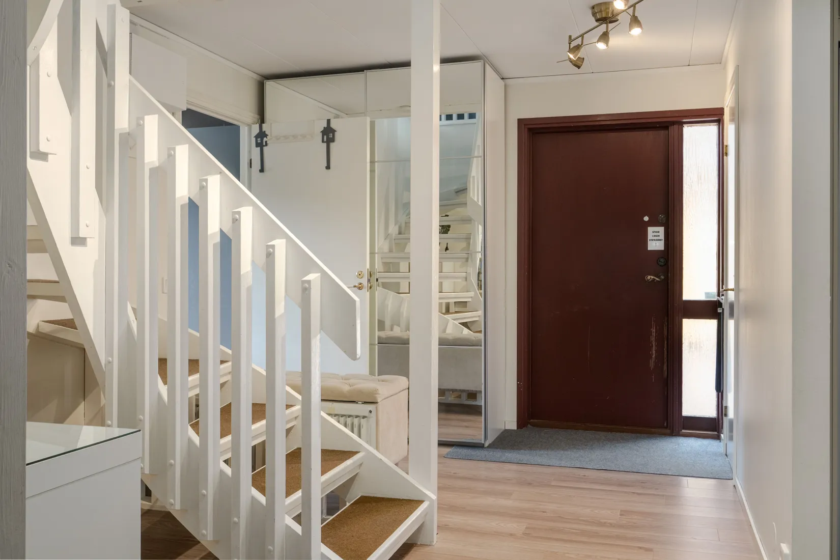 Radhus, Åkrundan 26, Avesta