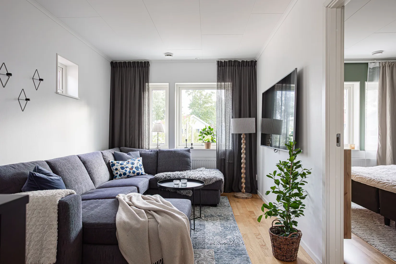 Radhus, Lahtisgatan 14, Lillhamra, Västerås