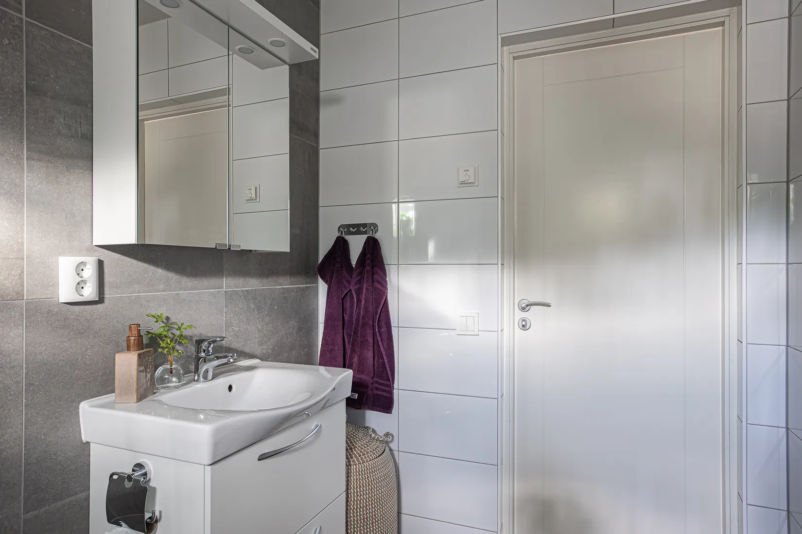 Radhus, Lahtisgatan 14, Lillhamra, Västerås