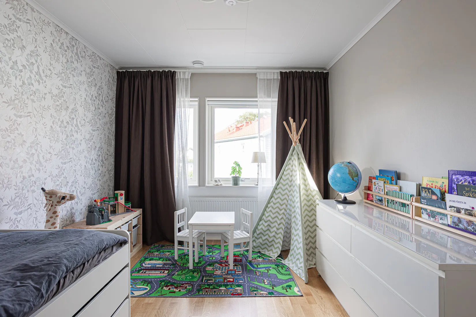 Radhus, Lahtisgatan 14, Lillhamra, Västerås