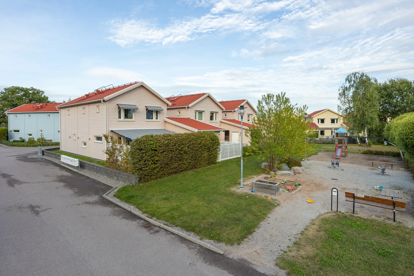 Radhus, Lahtisgatan 14, Lillhamra, Västerås