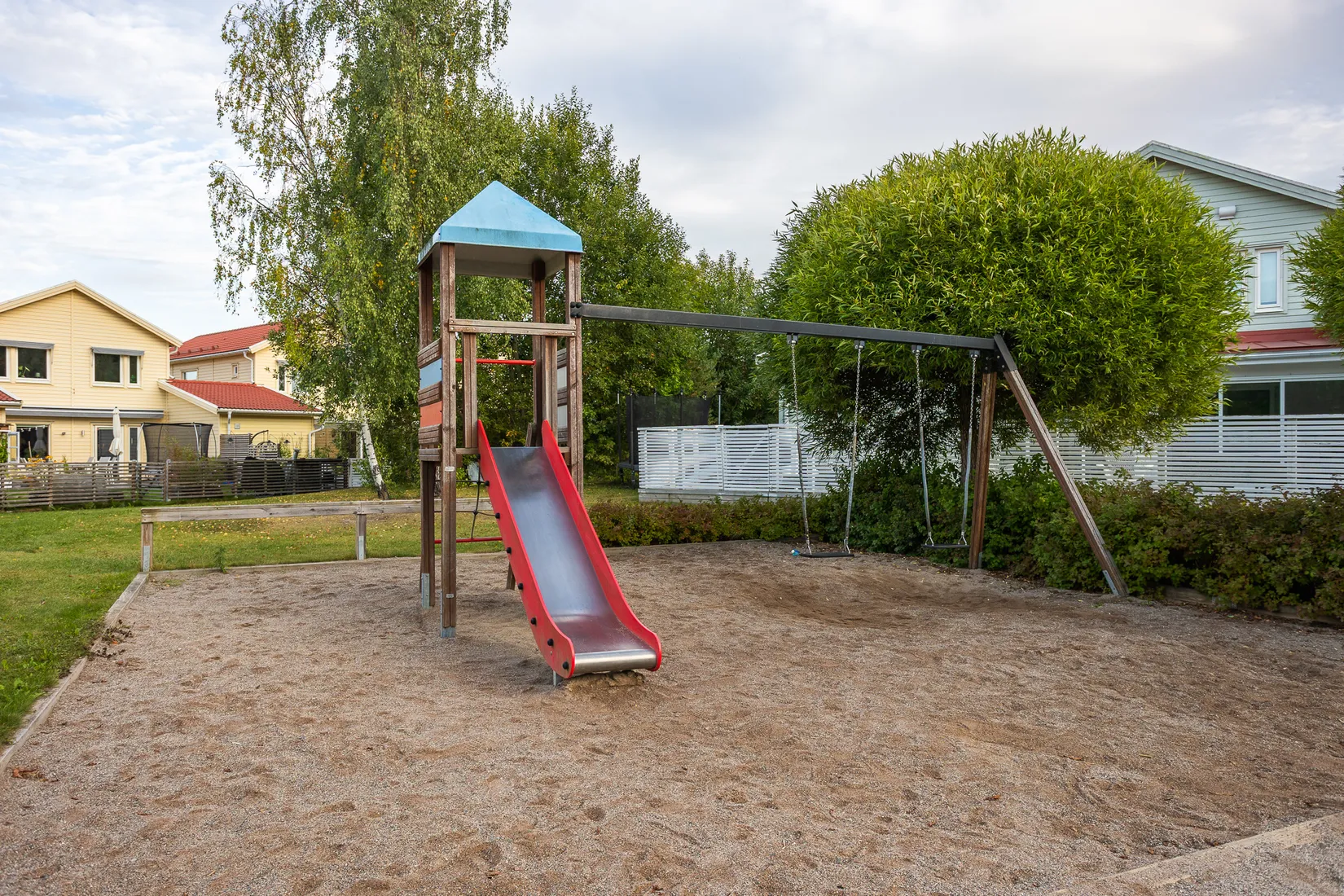 Radhus, Lahtisgatan 14, Lillhamra, Västerås