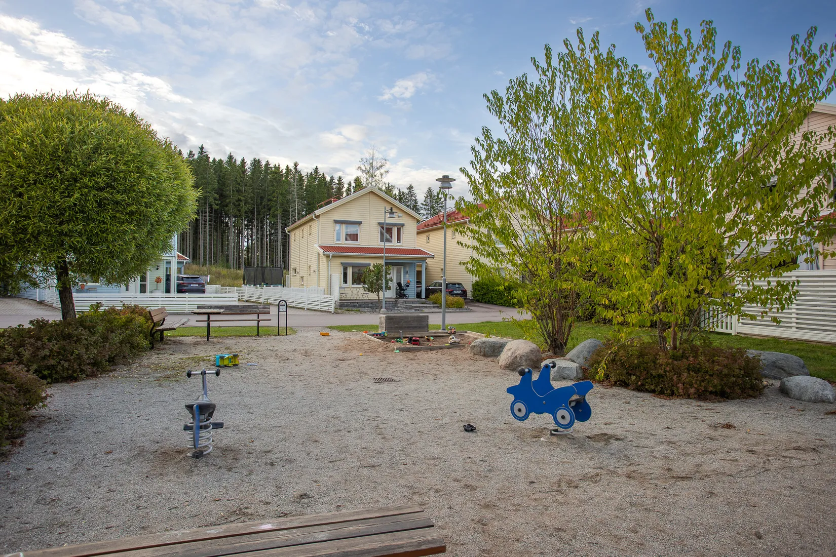 Radhus, Lahtisgatan 14, Lillhamra, Västerås
