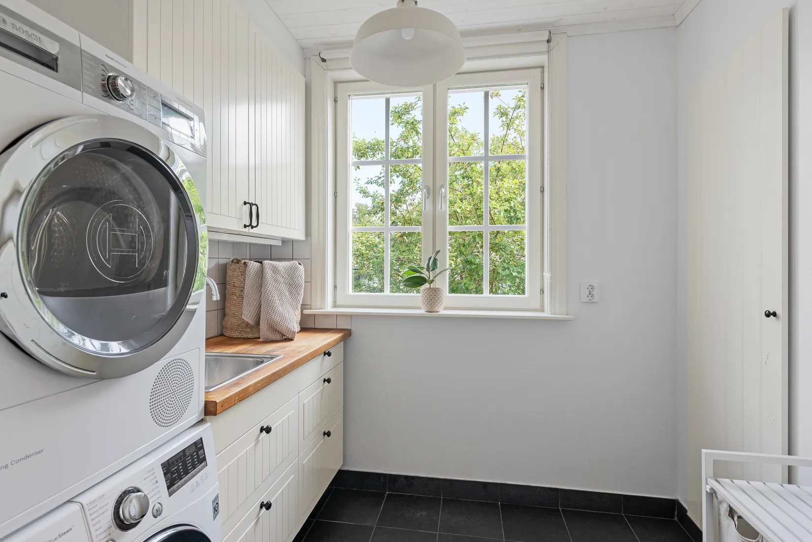 Villa, Kjulavägen 9A, Viggbyholm, Täby