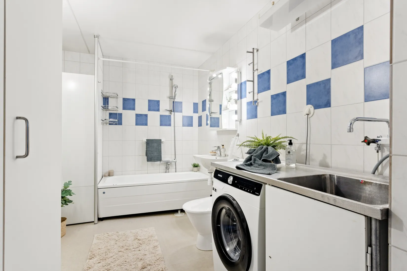 Bostadsrätt, Jordgubbsgränd 1, Viksjö Hummelmora, Järfälla