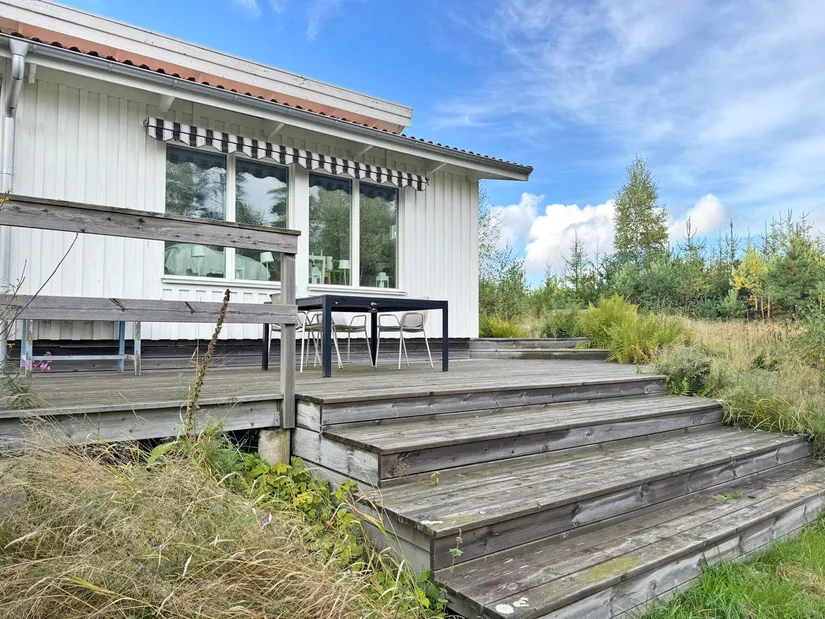 Fritidshus, Almered Ösjöhöjd 1, Västergötland, Mark