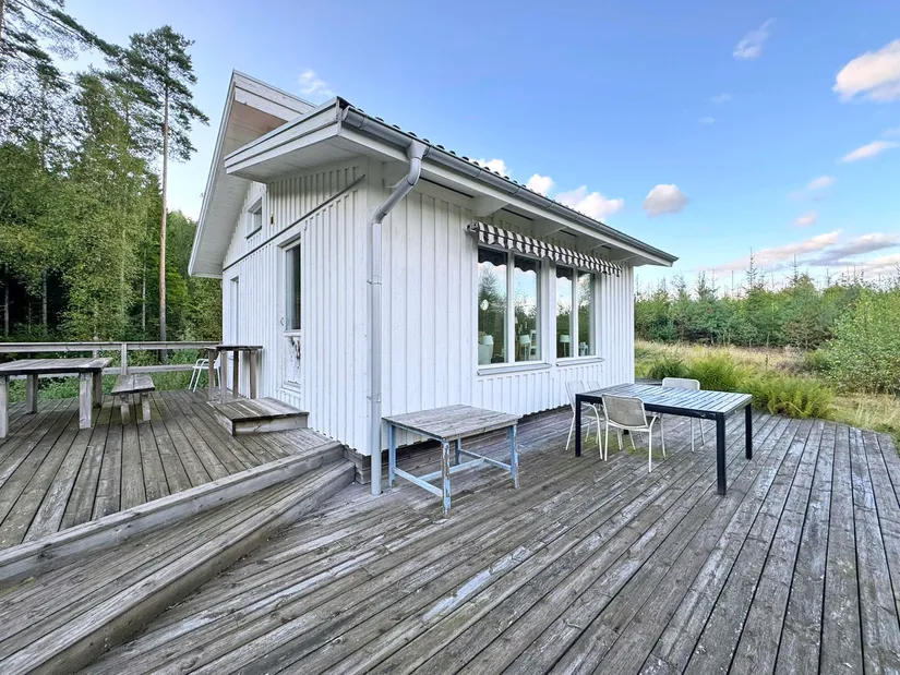 Fritidshus, Almered Ösjöhöjd 1, Västergötland, Mark