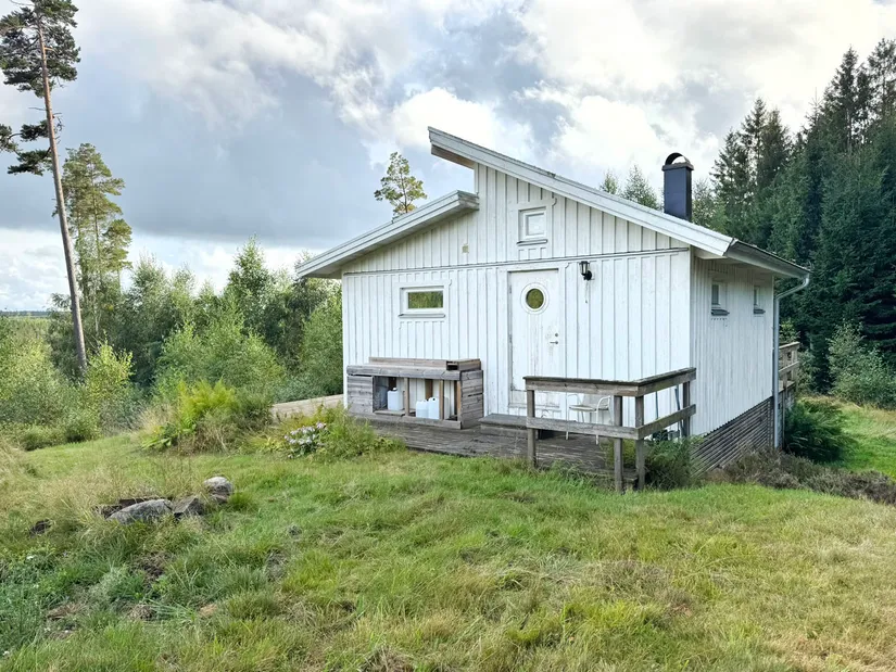 Fritidshus, Almered Ösjöhöjd 1, Västergötland, Mark