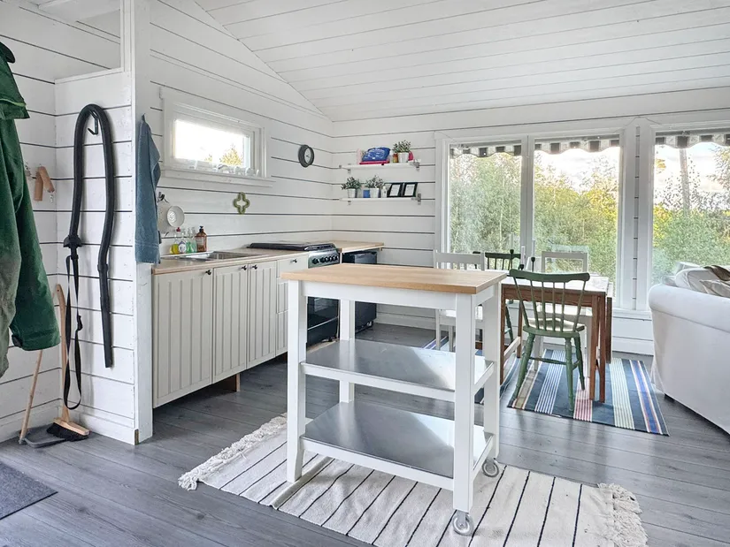 Fritidshus, Almered Ösjöhöjd 1, Västergötland, Mark