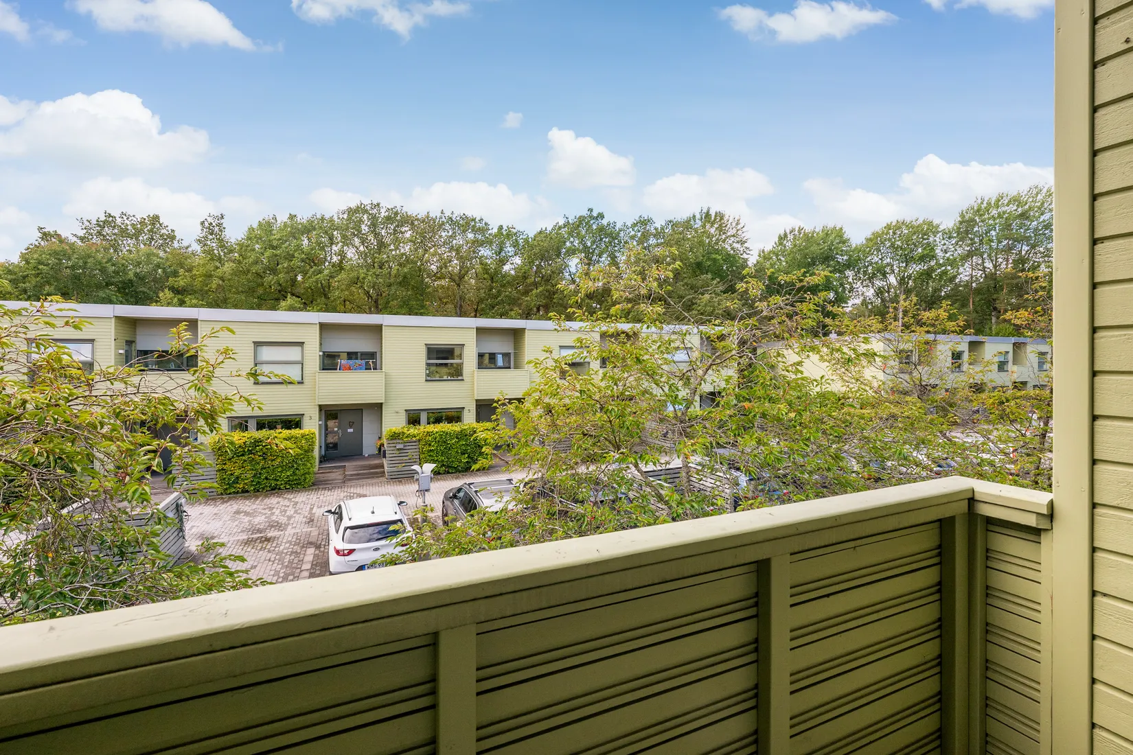 Radhus, Luftfartsgatan 4, Skarpnäck, Stockholm