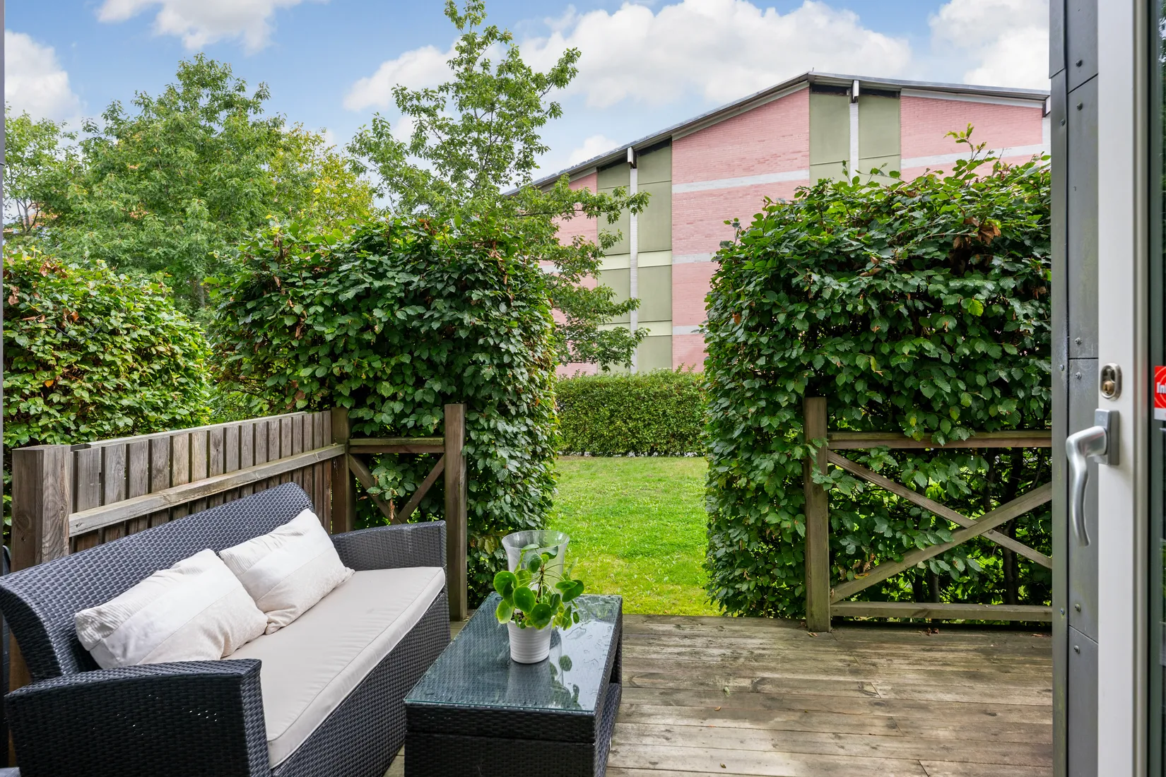 Radhus, Luftfartsgatan 4, Skarpnäck, Stockholm