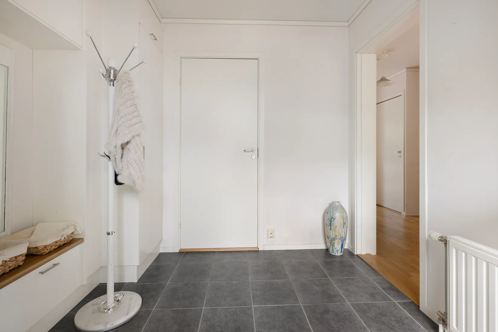 Radhus, Luftfartsgatan 4, Skarpnäck, Stockholm
