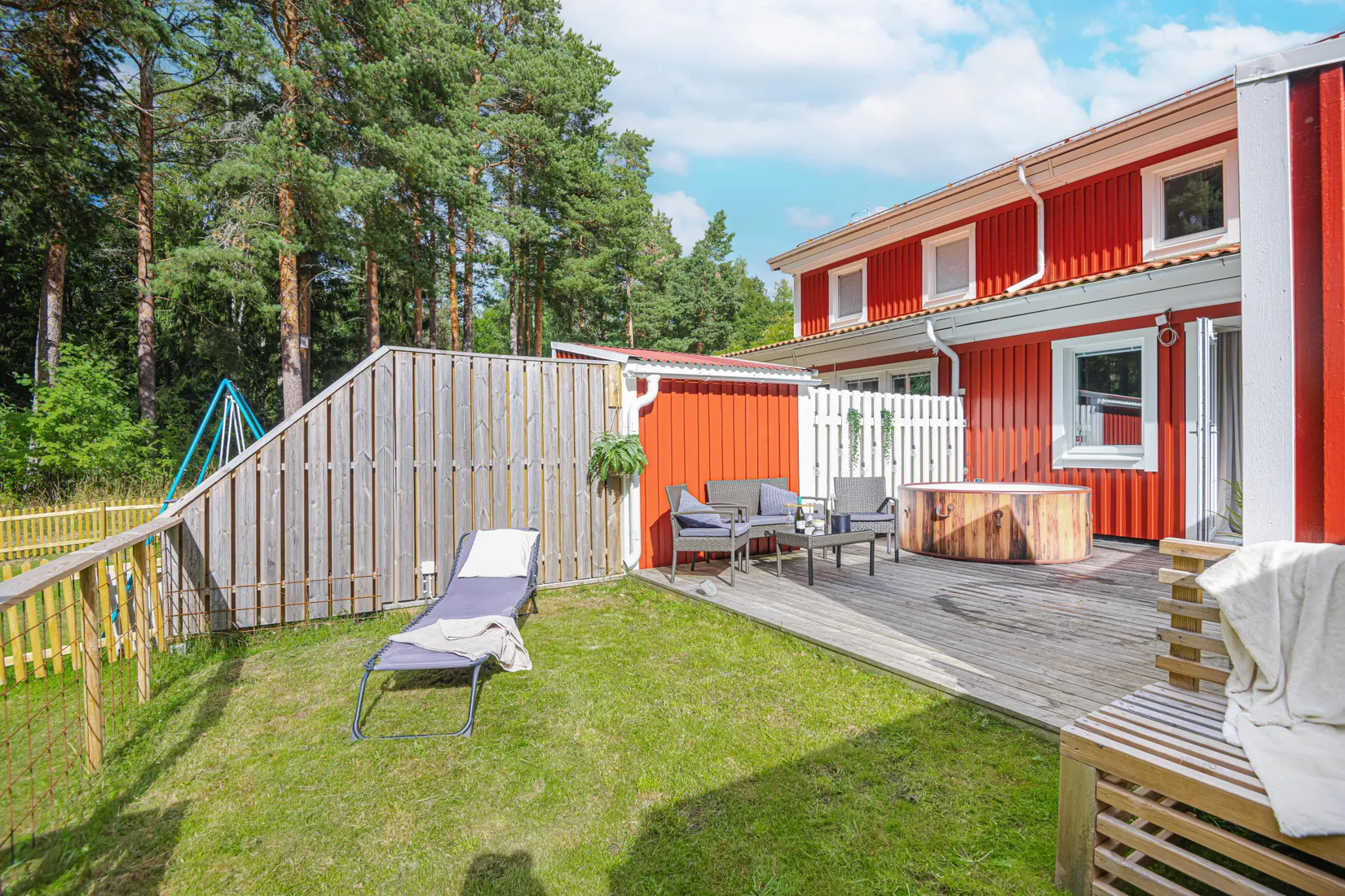Radhus, Trumslagarvägen 18B, Södra Bomhus, Gävle