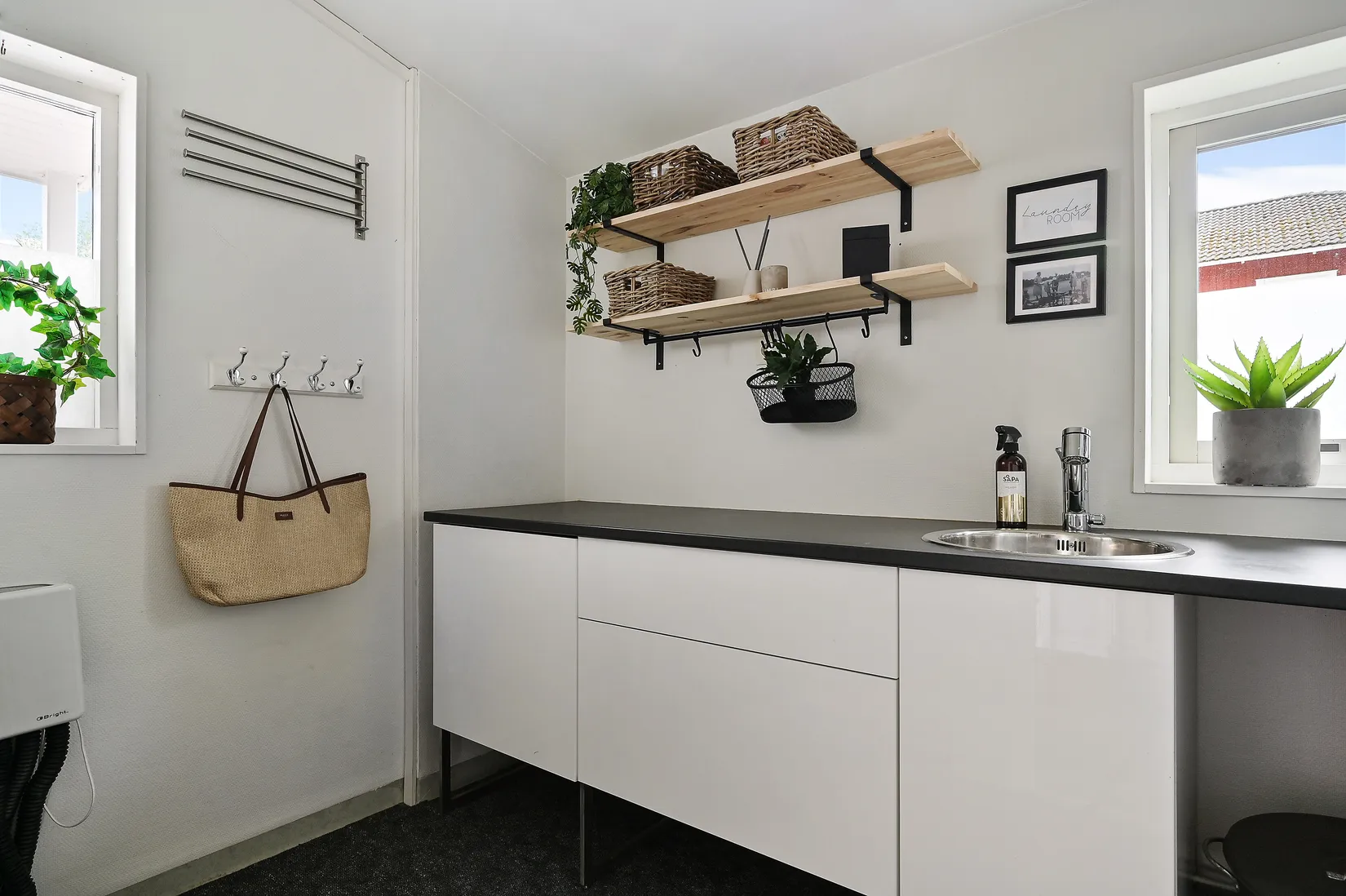 Radhus, Nibbla backe 13, Sundby, Ekerö