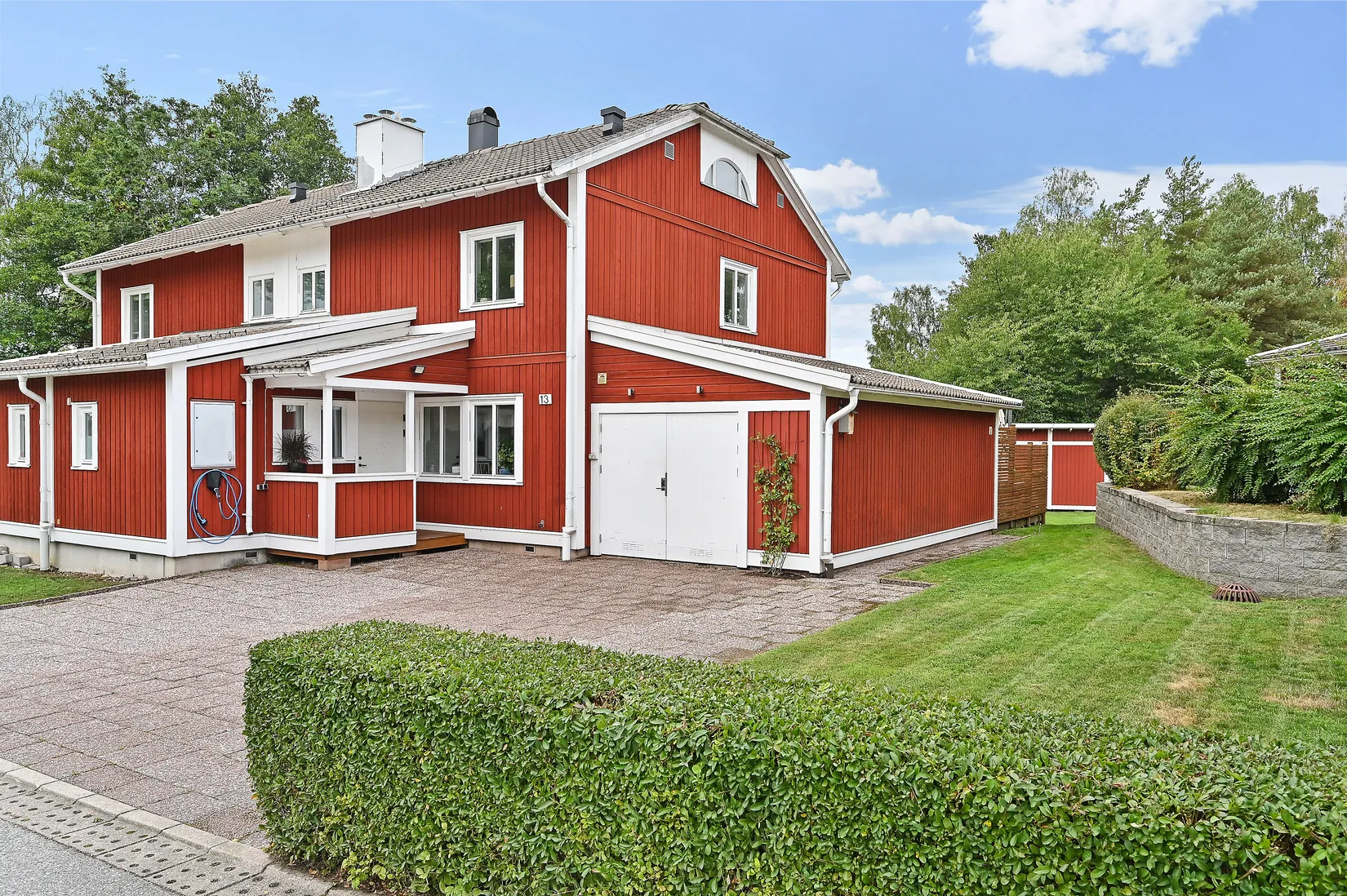 Radhus, Nibbla backe 13, Sundby, Ekerö