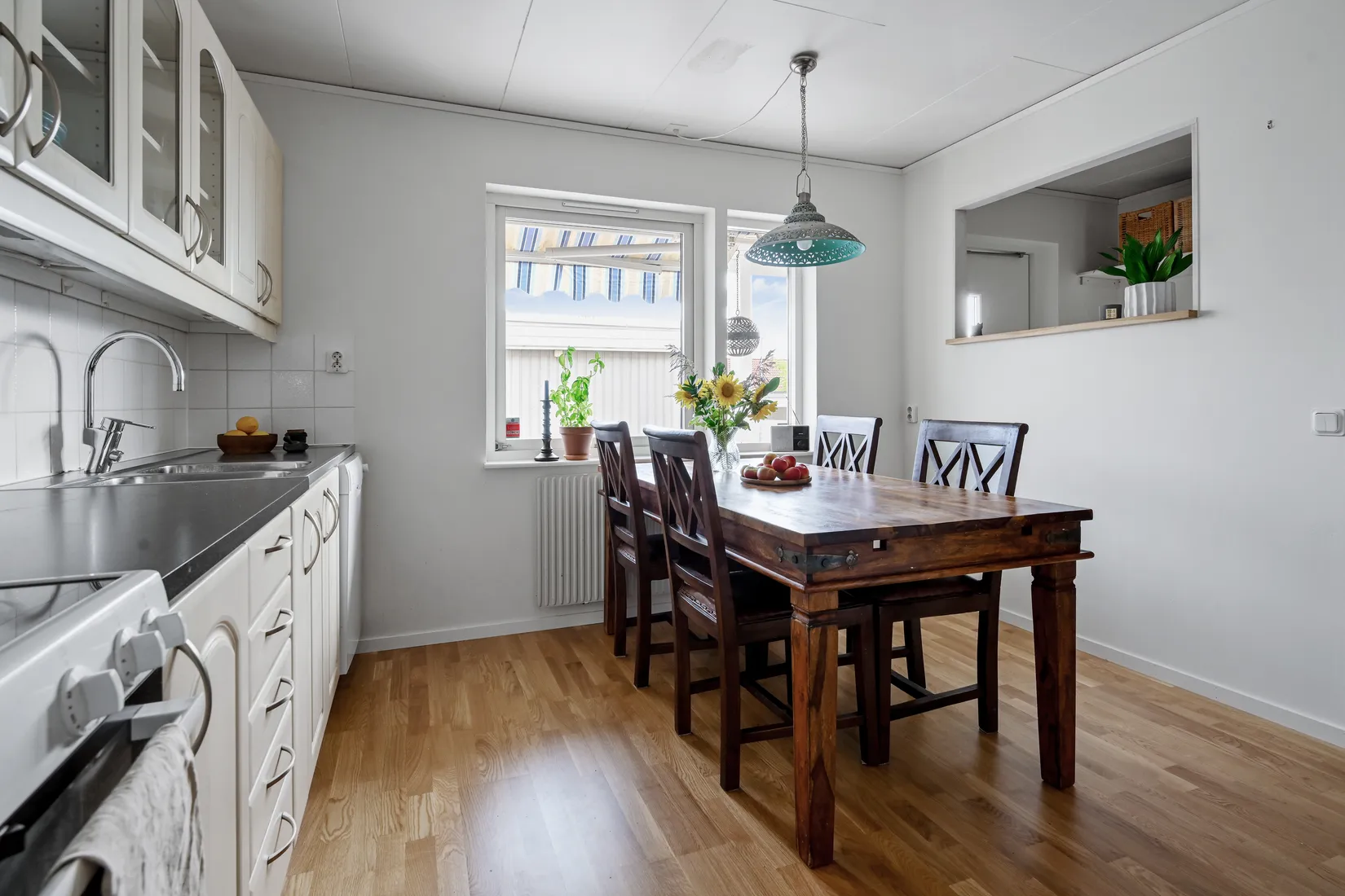Radhus, Björkvallavägen 77A, Centralt, Upplands Väsby
